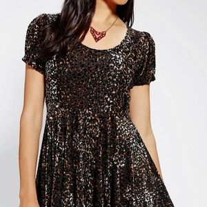 Brown Minkpink Russian Roulette Velvet Dress